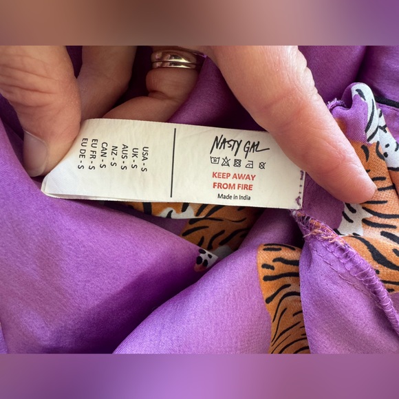 Nasty Gal Tiger Pajama Top, Long Sleeve, Size Small - Picture 10 of 12